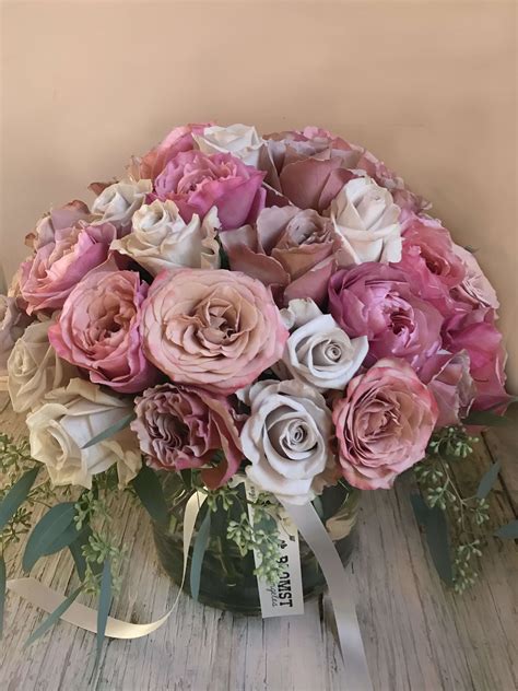 luxury flower arrangements los angeles.